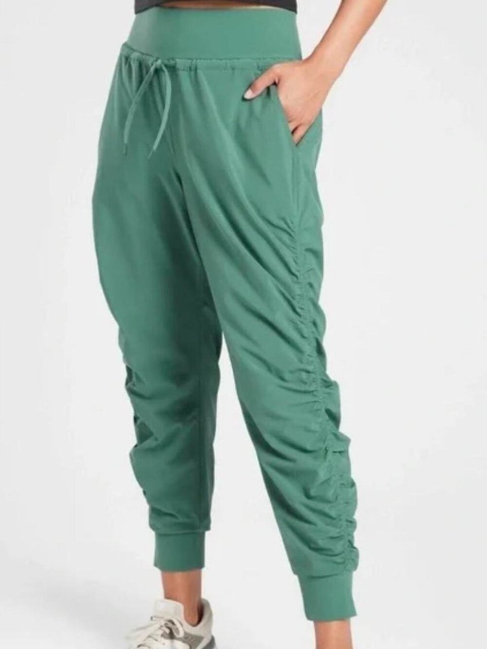 Athleta Green Attitude Lined Pants Size 4